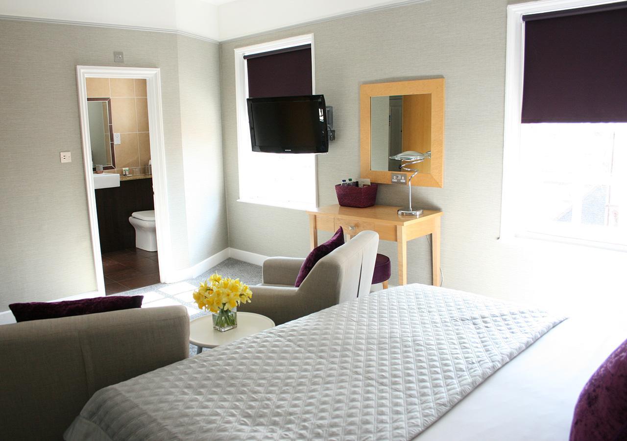 The Warwick Arms Hotel Zewnętrze zdjęcie