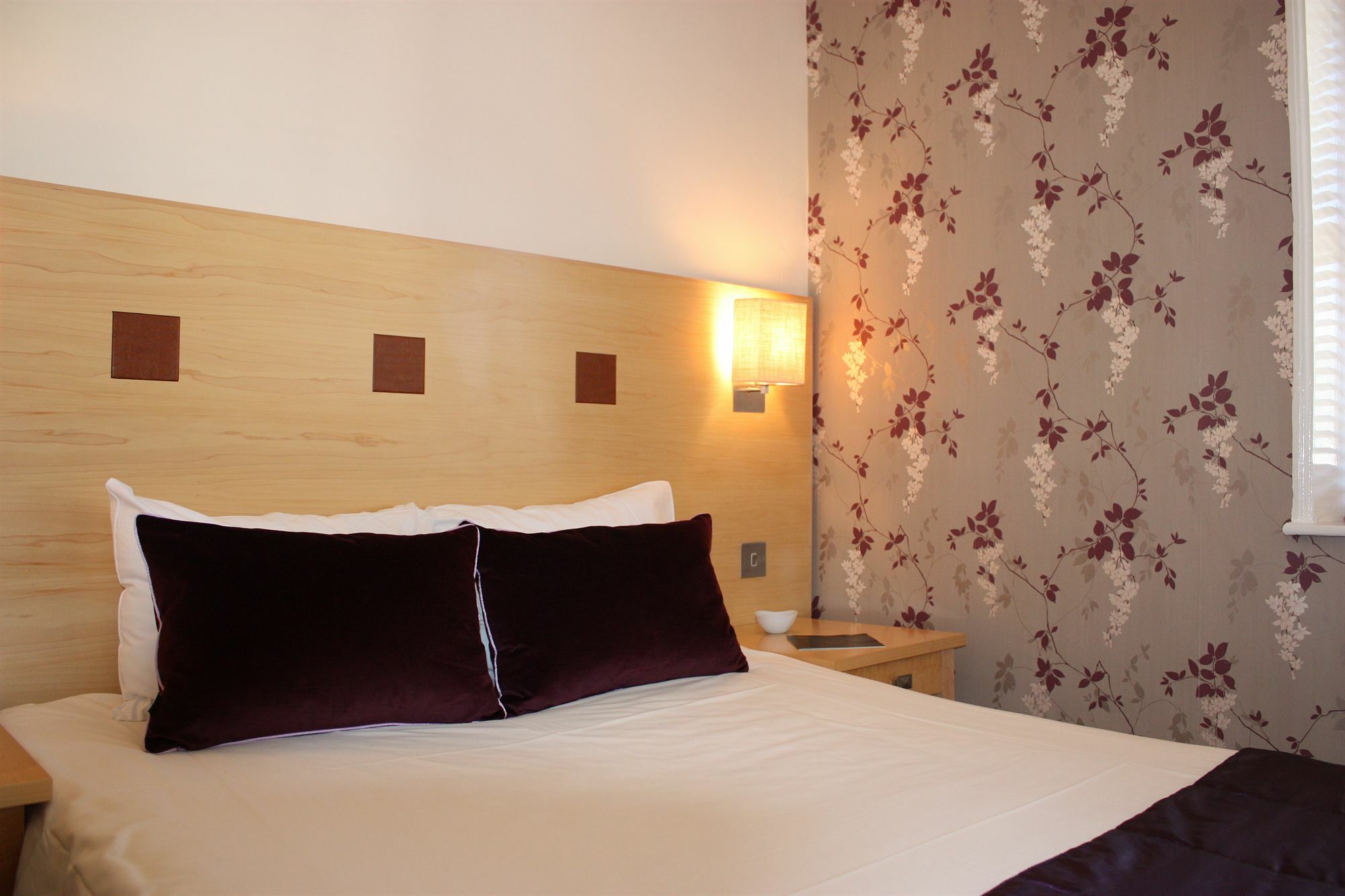 The Warwick Arms Hotel Zewnętrze zdjęcie